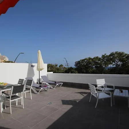 Apartment Azahara Sunrises, Cristianos *